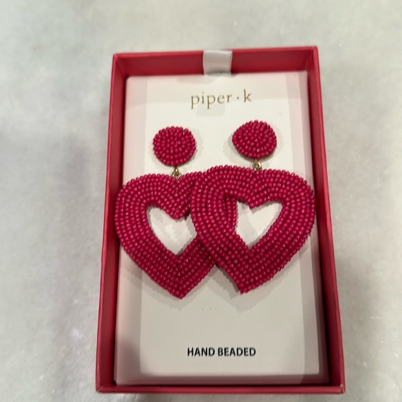 piper.k Jewelry - NIB hand beaded heart earrings